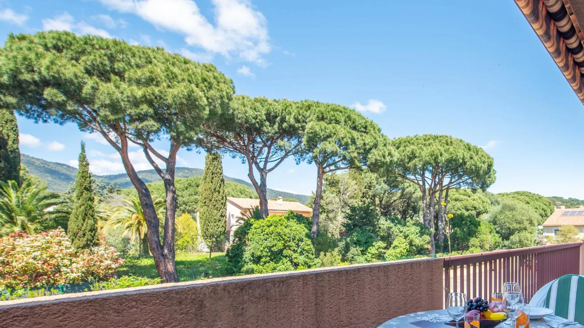 Apartment Les Vignes-2 By Interhome Cavalaire-sur-Mer