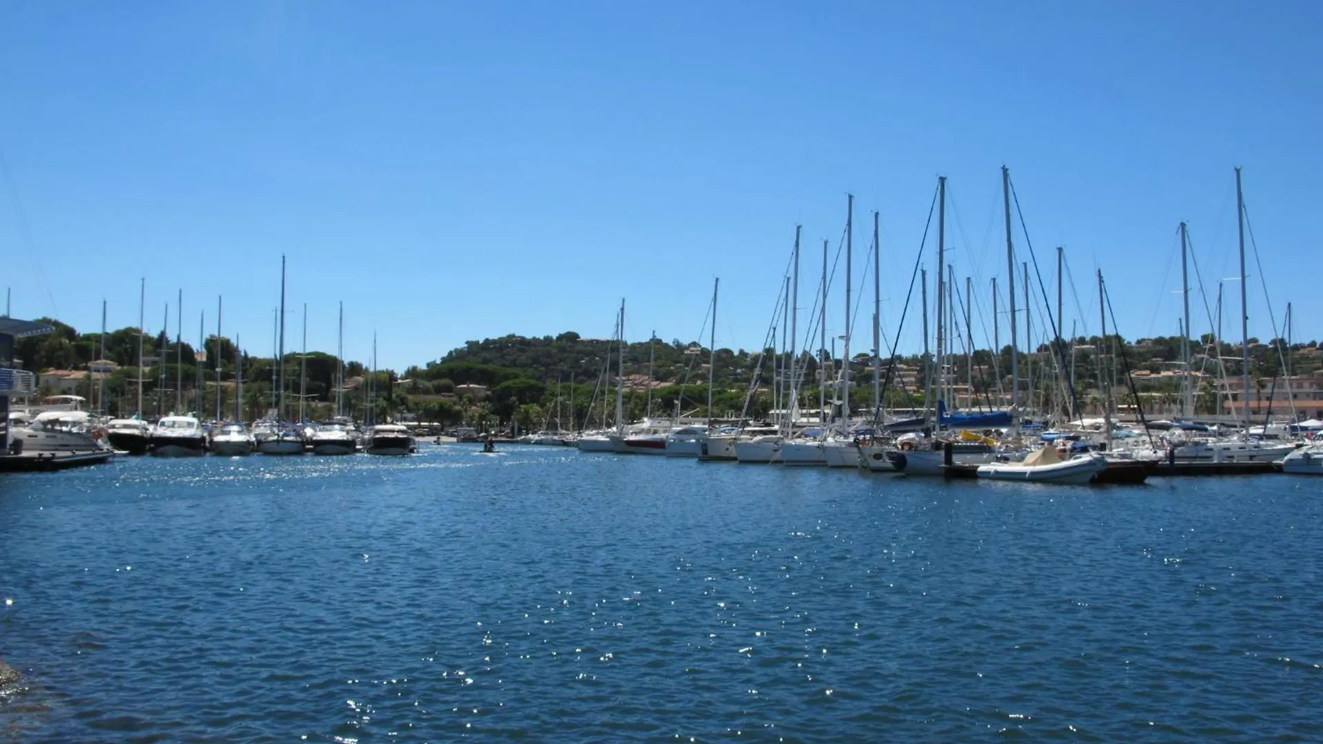 Apartment Les Vignes-2 By Interhome Cavalaire-sur-Mer