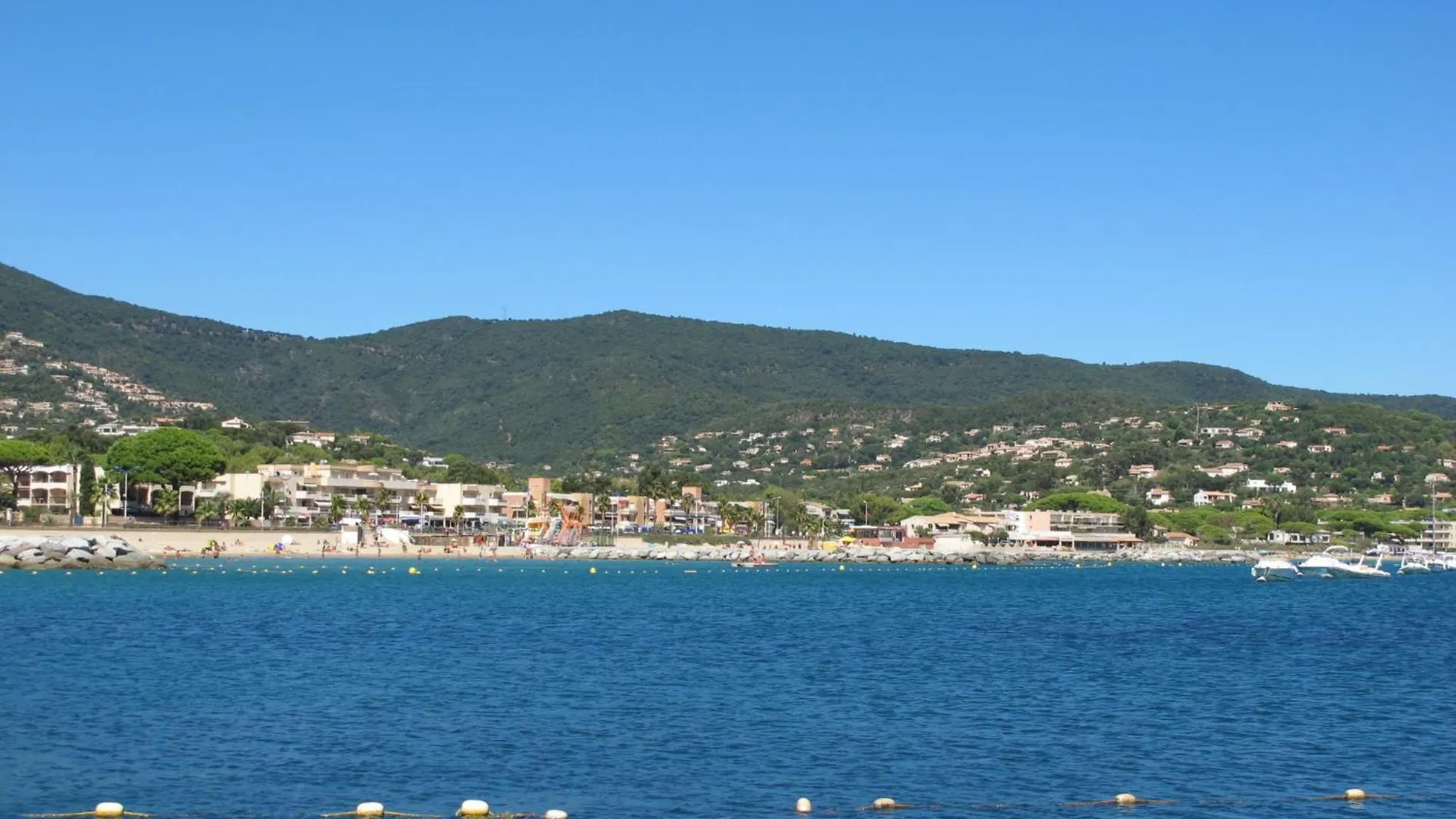 Apartment Les Vignes-2 By Interhome Cavalaire-sur-Mer
